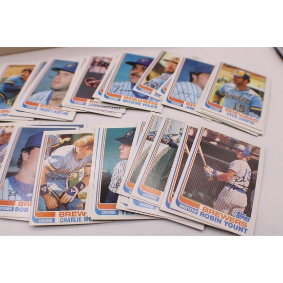 Baseball Trading Cards Topps 1982-4 Collectible Box Set Sport Team Not Counted - Picture 3 of 11